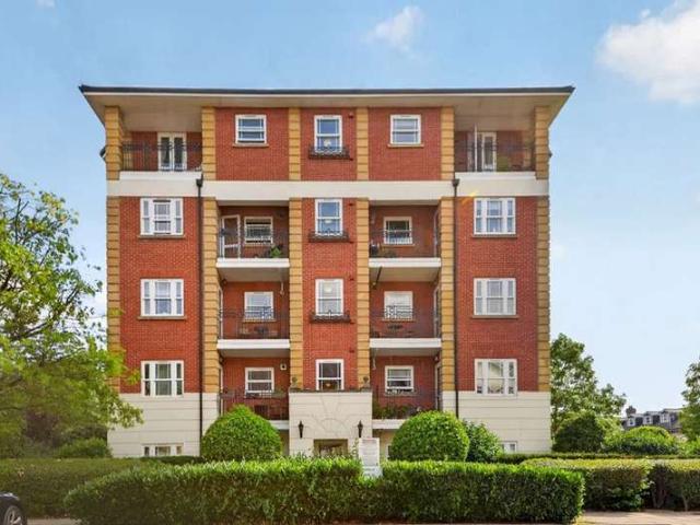 4 Bedroom Flat