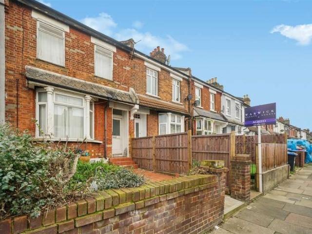 4 Bedroom Flat