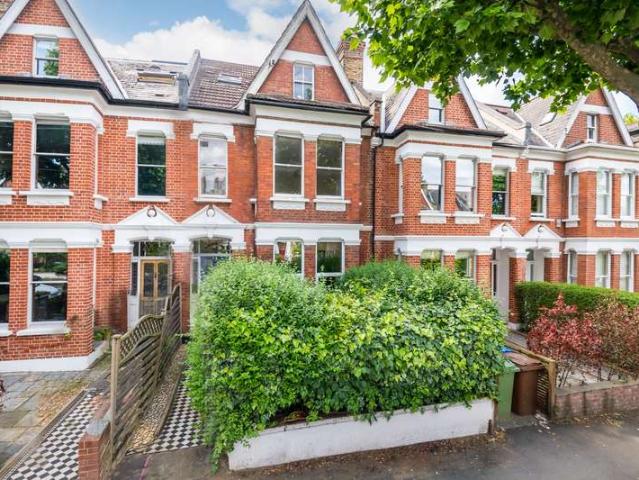 4 Bedroom Flat
