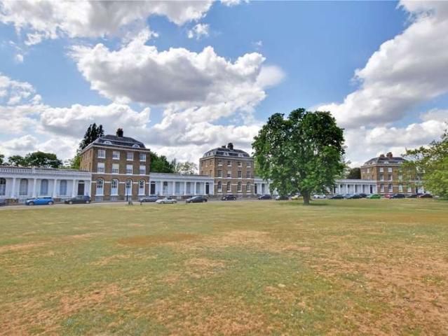 4 Bedroom Flat