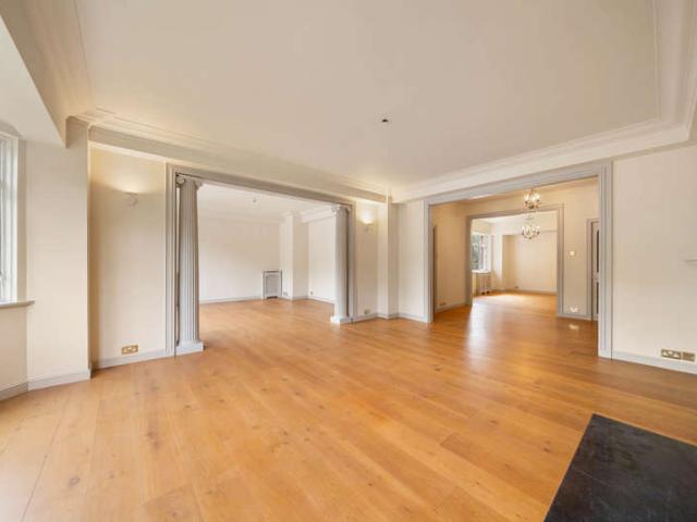4 Bedroom Flat