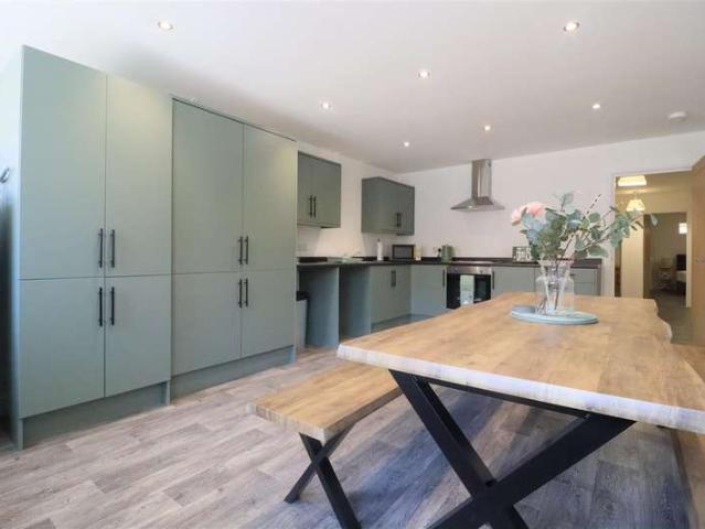 4 Bedroom Flat