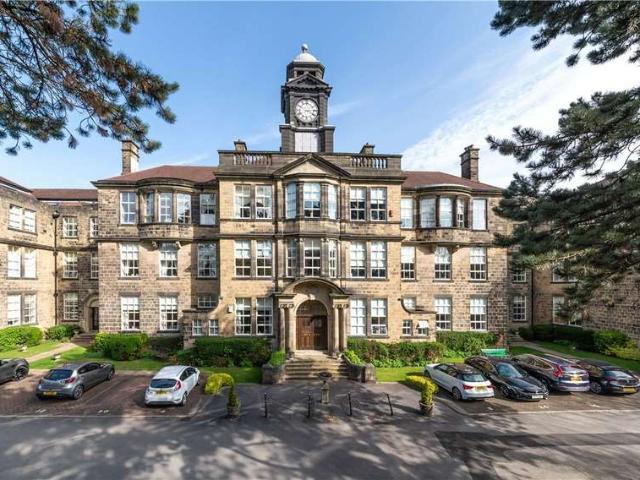 4 Bedroom Flat
