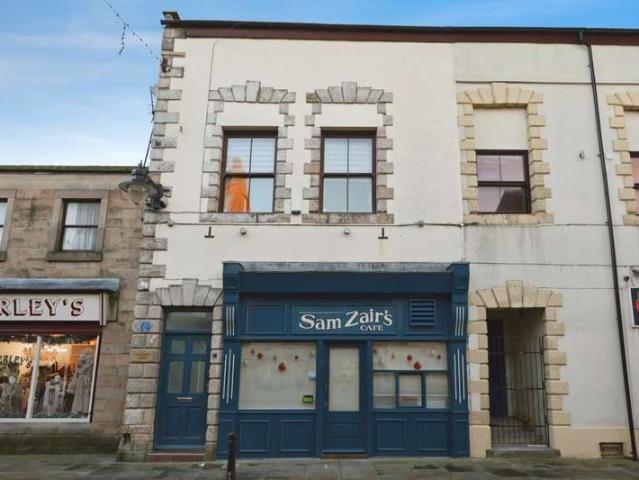 4 Bedroom Flat
