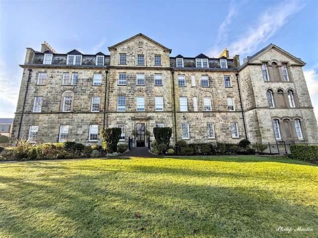 4 Bedroom Flat