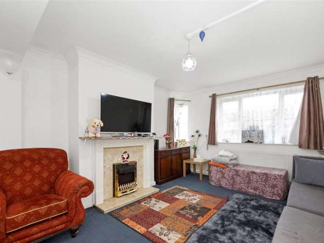 4 Bedroom Flat