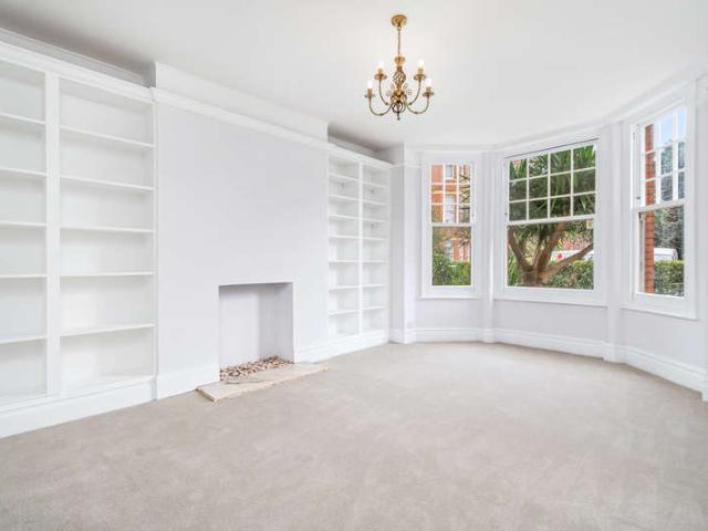 4 Bedroom Flat
