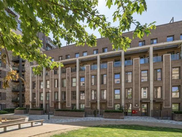 4 Bedroom Flat