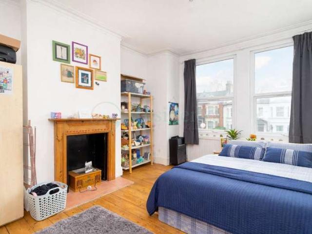 4 Bedroom Flat