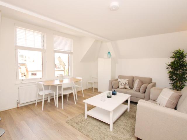 4 Bedroom Flat To Let in London, SW16