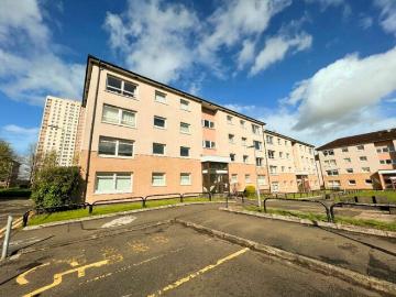 4 Bedroom Flat To Rent In, McAslin Court, Glasgow, P21