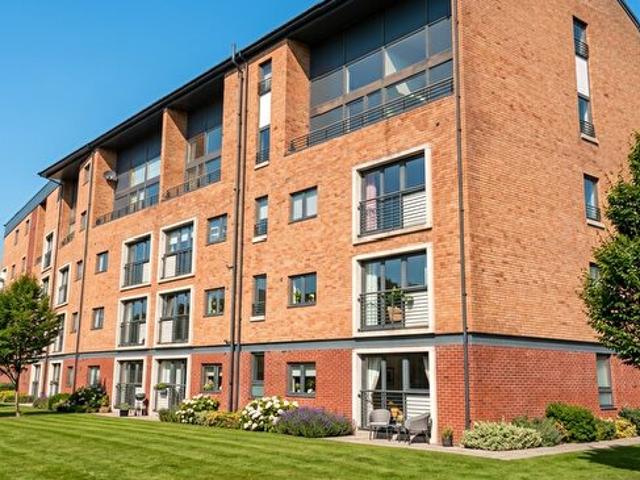 4 Bedroom Flat To Rent In Minerva Way, Glasgow, G3