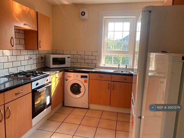 4 Bedroom Flat To Rent In Ochil Crescent, Stirling, FK8