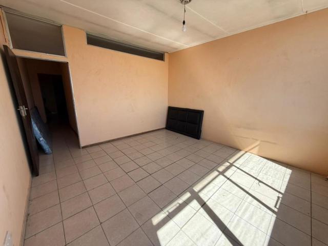 4 Bedroom Flat to Rent in Berea