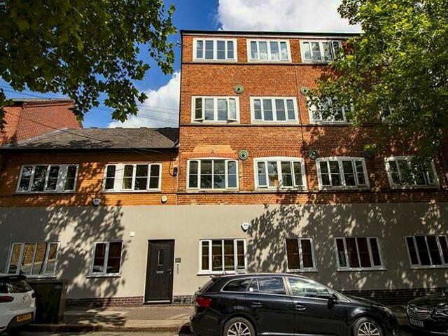4 Bedroom Flat To Rent In Flat, North Sherwood Street, Nottingham, NG1