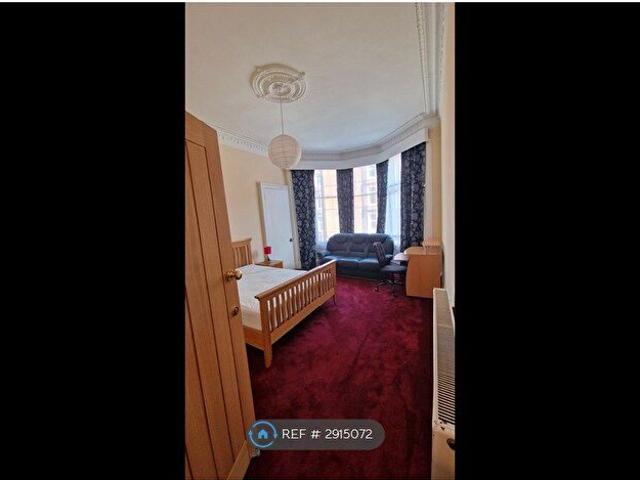 4 Bedroom Flat To Rent In Queen Margaret Drive Hmo, Glasgow, G20