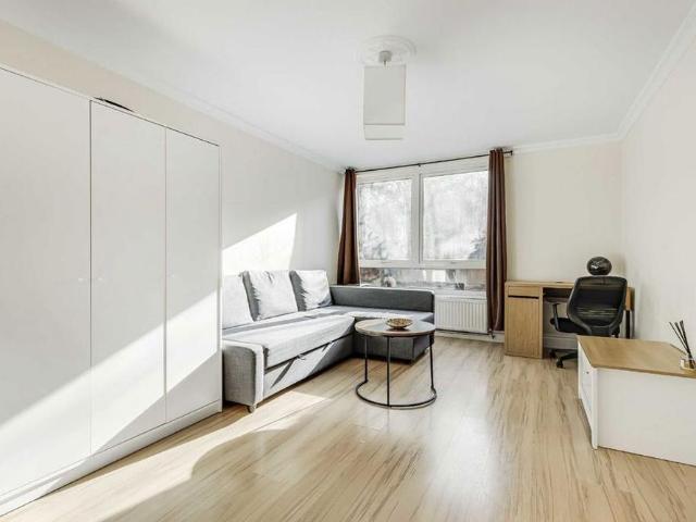 4 bedroom flat to rent