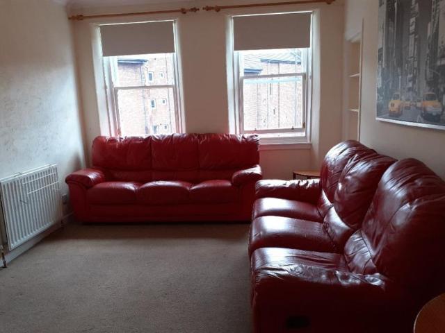 4 bedroom flat to rent