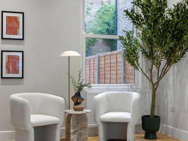 4 bedroom flat to rent