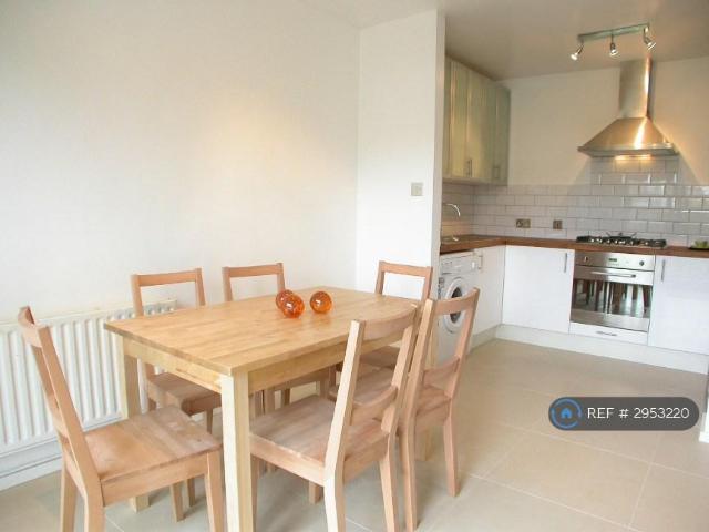 4 bedroom flat to rent