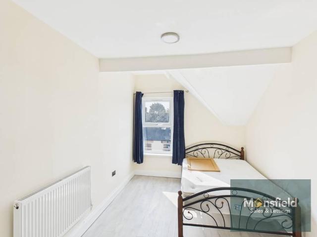 4 bedroom flat to rent