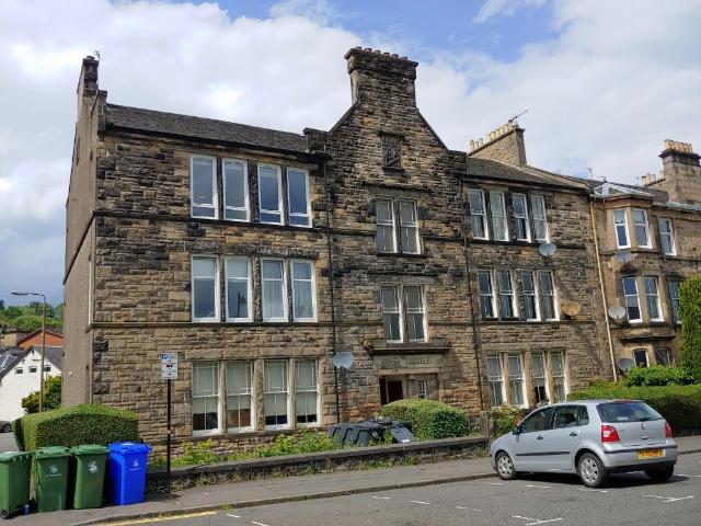 4 bedroom flat to rent