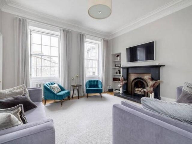 4 bedroom flat to rent