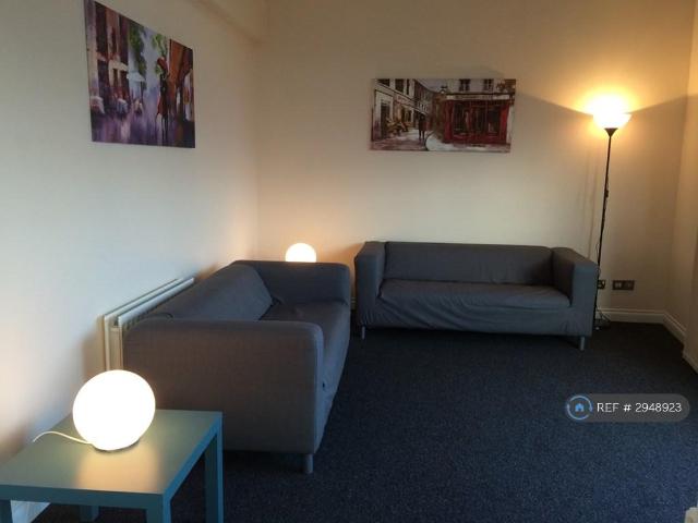 4 bedroom flat to rent