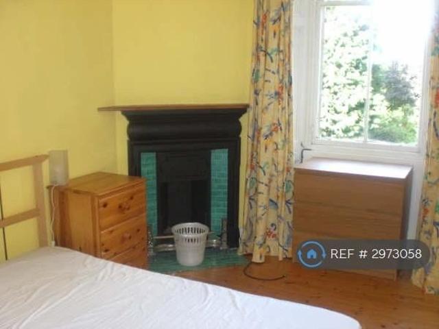 4 bedroom flat to rent