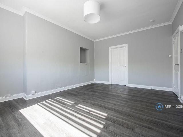4 bedroom flat to rent