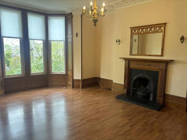 4 bedroom flat to rent