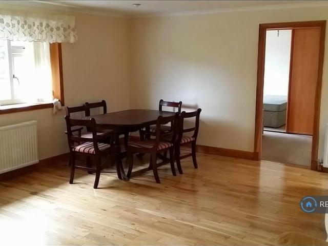 4 bedroom flat to rent