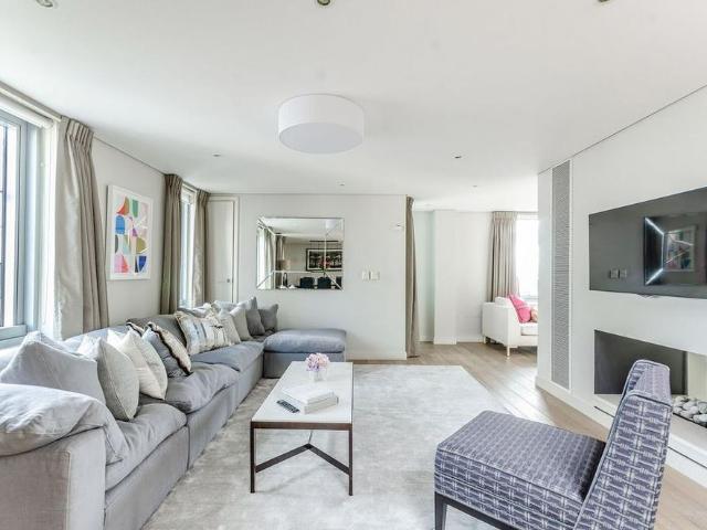 4 bedroom flat to rent