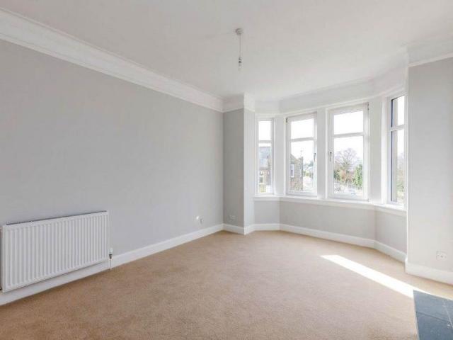 4 bedroom flat to rent