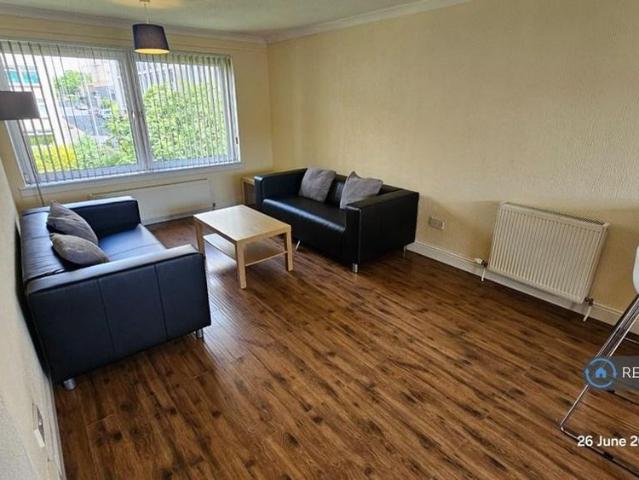 4 bedroom flat to rent