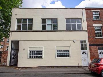 4 bedroom flat to rent