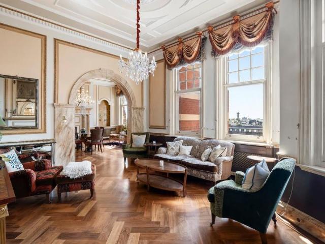 4 bedroom flat to rent