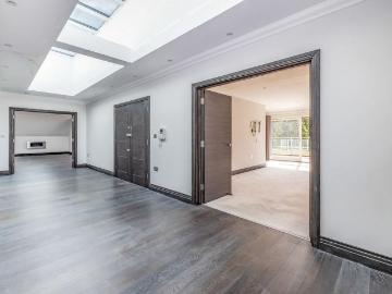 4 bedroom flat to rent