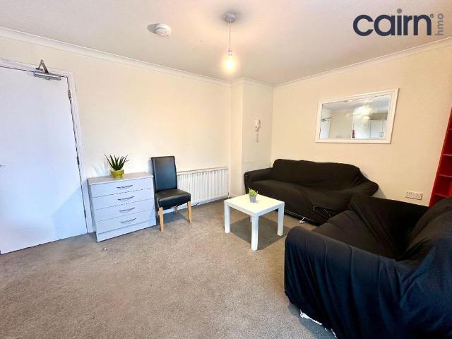 4 bedroom flat to rent