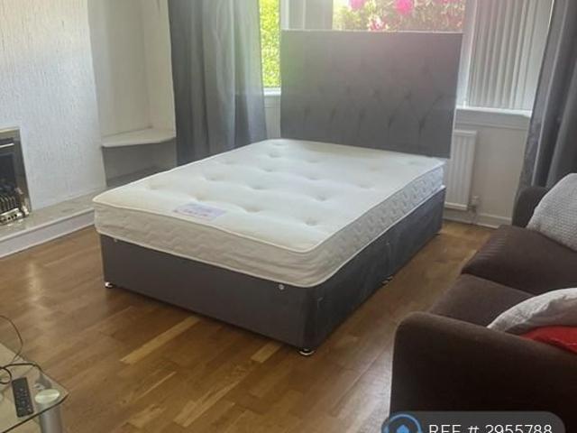 4 bedroom flat to rent