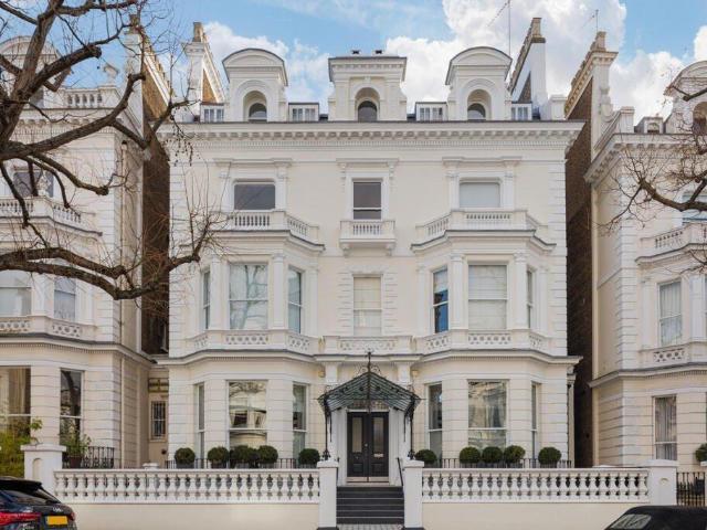 4 bedroom flat to rent