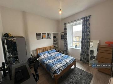 Glasgow, Glasgow and Clyde Valley - Equipped kitchen