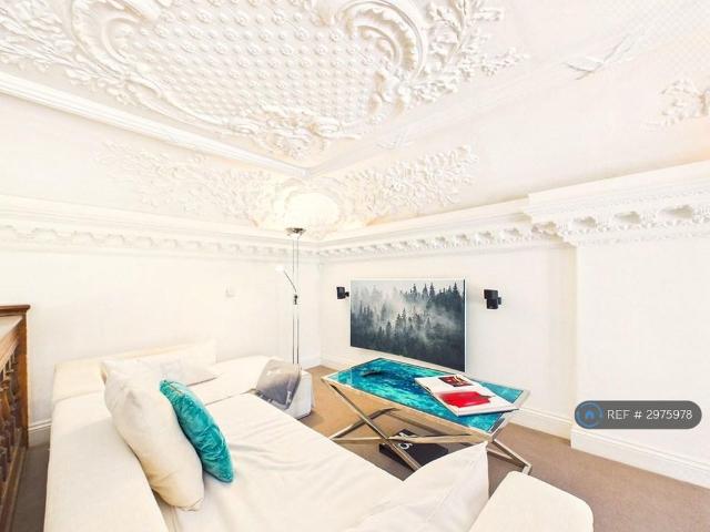 4 bedroom flat to rent