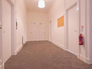 Woodlands, London, Greater London - Equipped kitchen