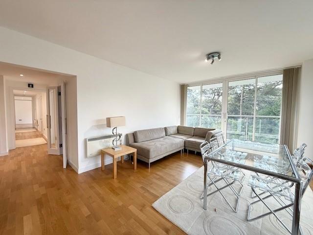 4 bedroom flat to rent