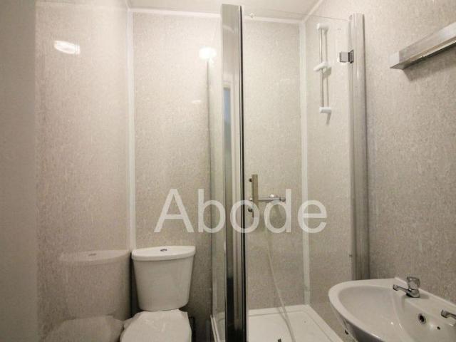 4 bedroom flat to rent