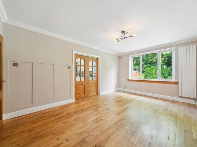 4 bedroom flat to rent