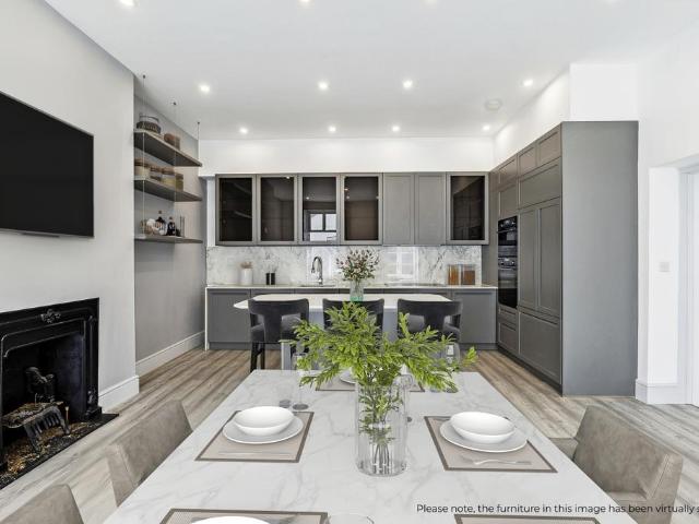 4 bedroom flat to rent