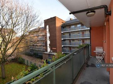 4 bedroom flat to rent