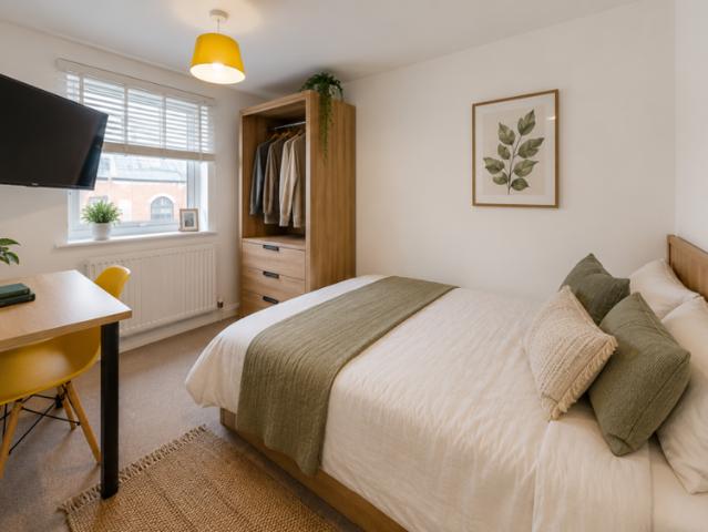 4 bedroom flat to rent